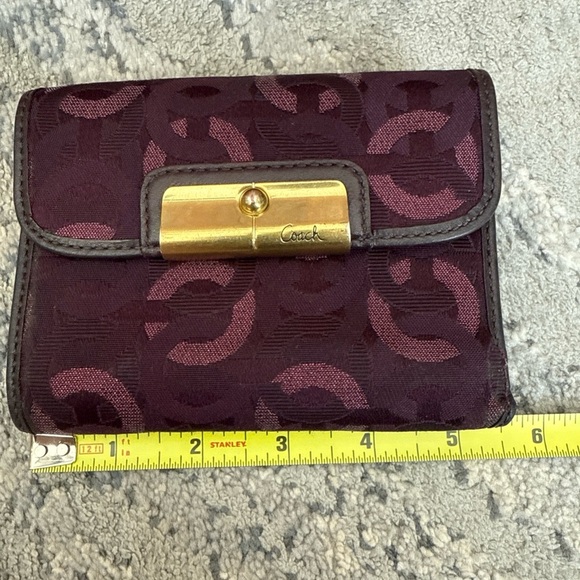 COACH Bifold Wallet Signature C Logo Purple Shimmer Flaws - Picture 2 of 12